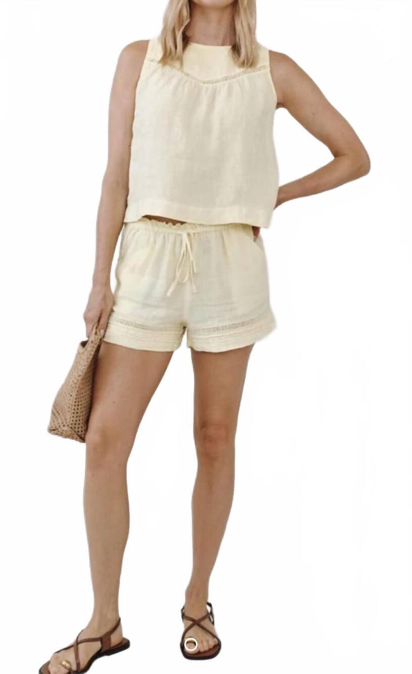 NEW BELLA DAHL sleeveless trimmed yoke seam tank in yellow